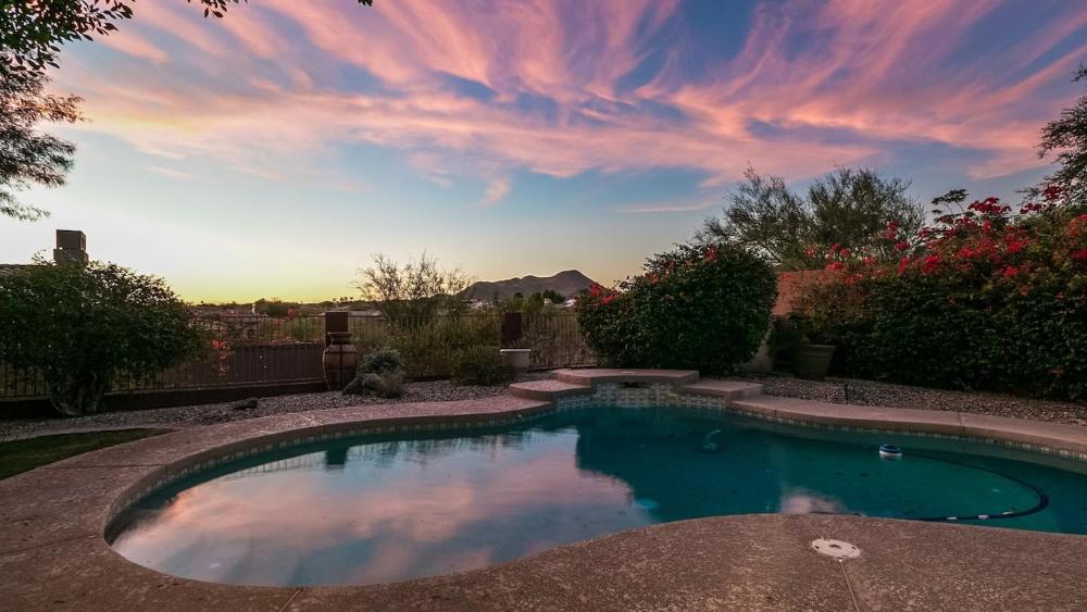 North Scottsdale Sanctuary w Htd Pool and Views